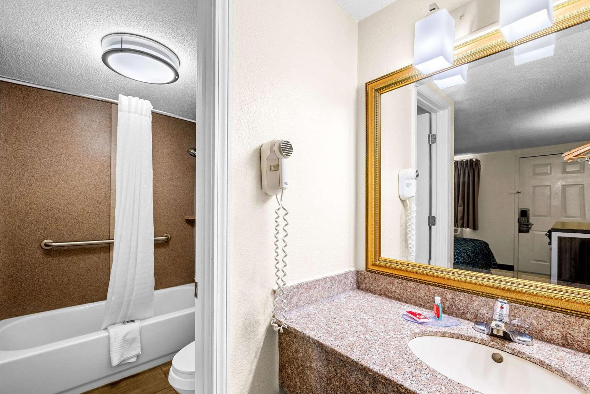 Econo Lodge Kingsport Esterno foto