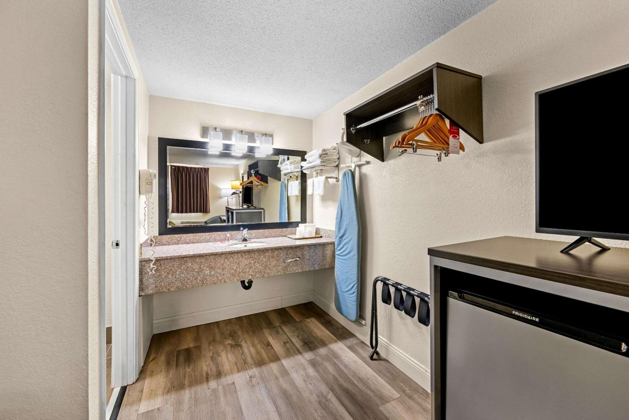 Econo Lodge Kingsport Esterno foto